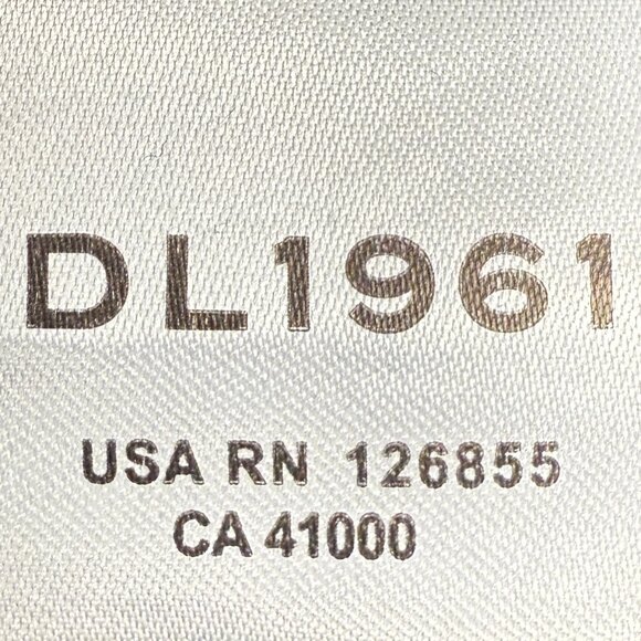 EUC‎ Women's DL1961 Abbey Petite Mid Rise Bootcut Jeans | Size 30 - Picture 11 of 14